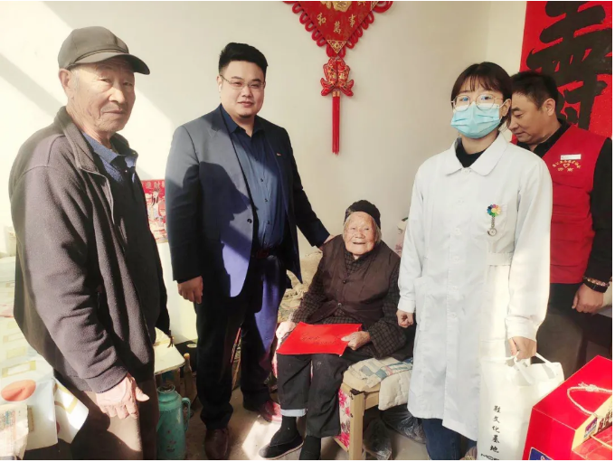 愛在重陽節(jié)，慰問暖人心